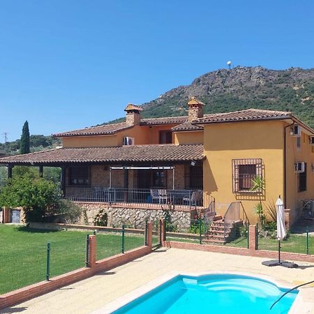 Casa Rural Dalia Sierra de Fuentes エクステリア 写真