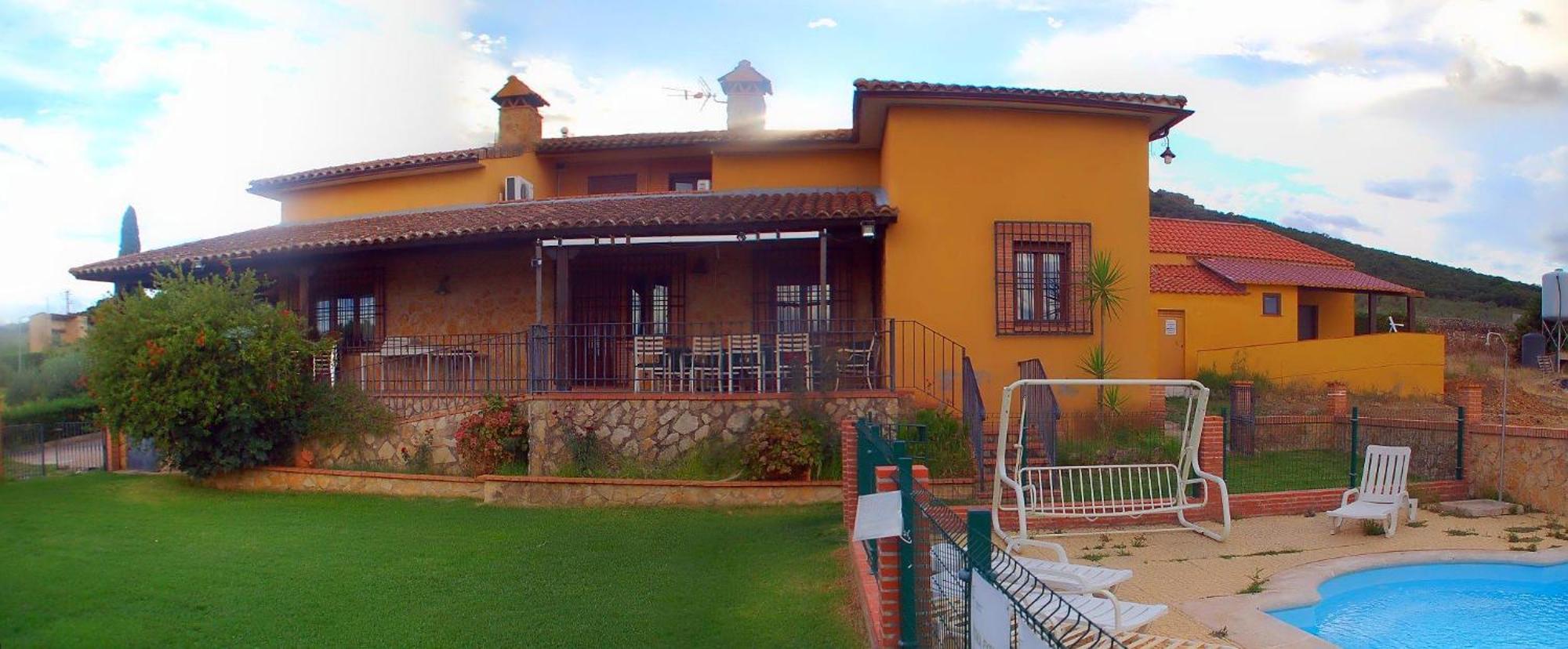 Casa Rural Dalia Sierra de Fuentes エクステリア 写真