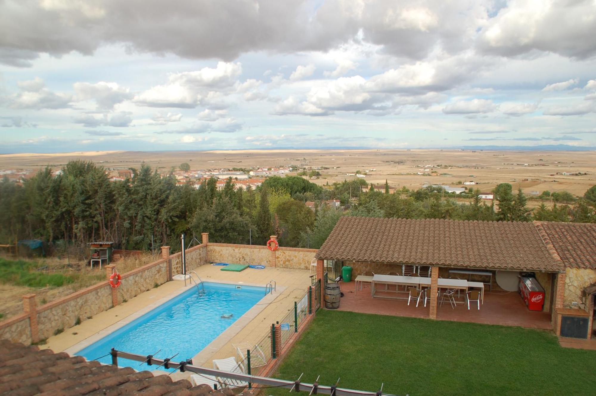 Casa Rural Dalia Sierra de Fuentes エクステリア 写真